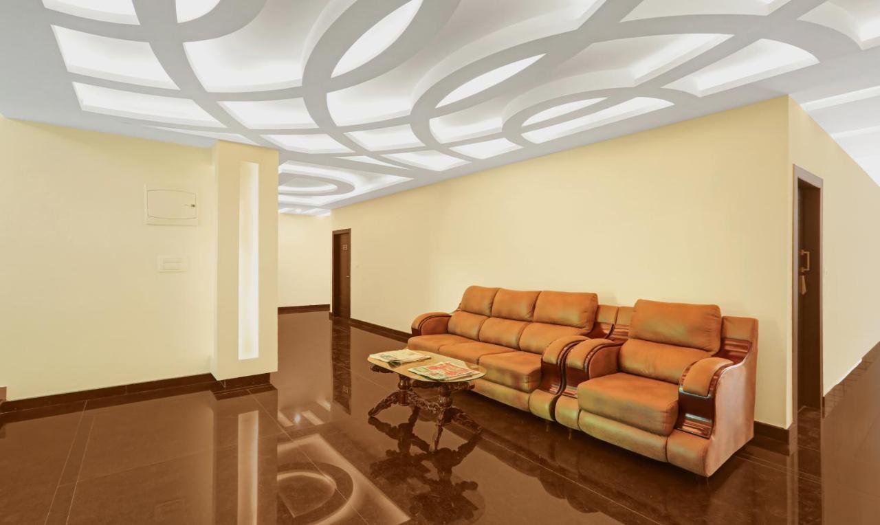 Treebo Doha King Hotel Madikeri Ngoại thất bức ảnh