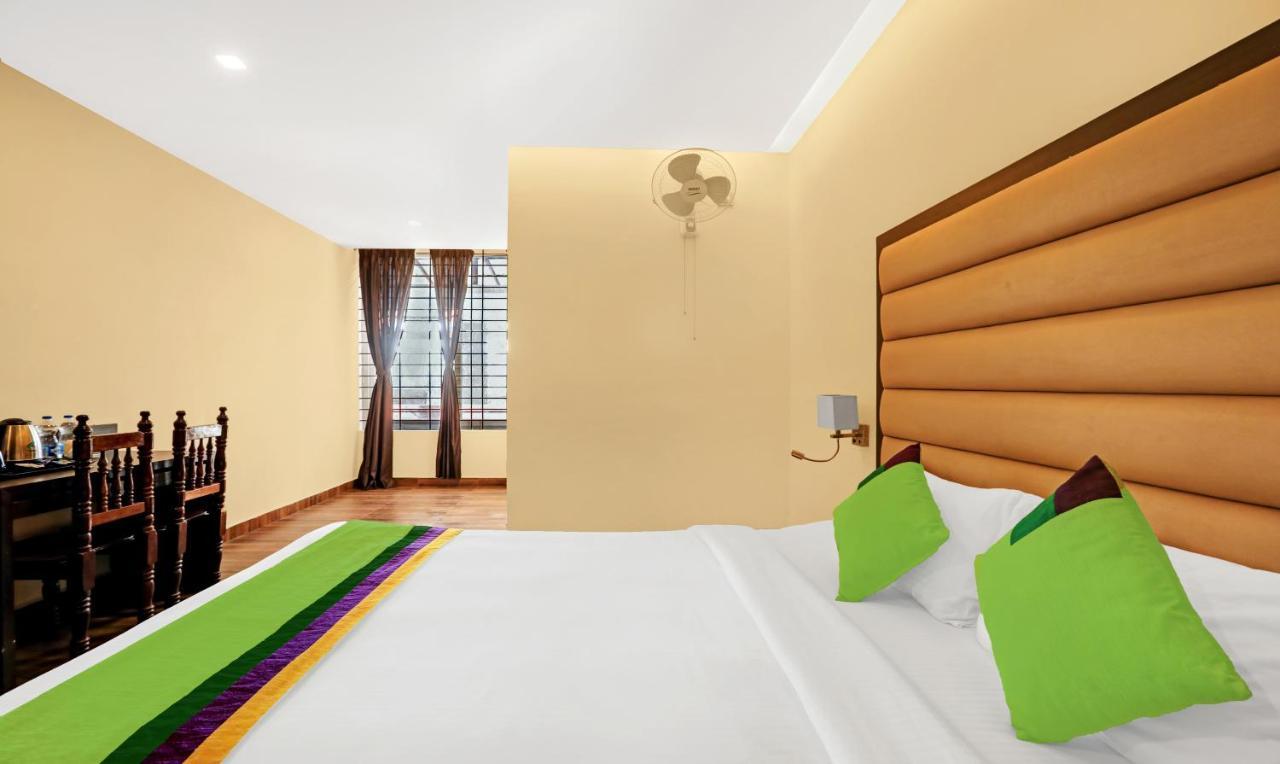 Treebo Doha King Hotel Madikeri Ngoại thất bức ảnh