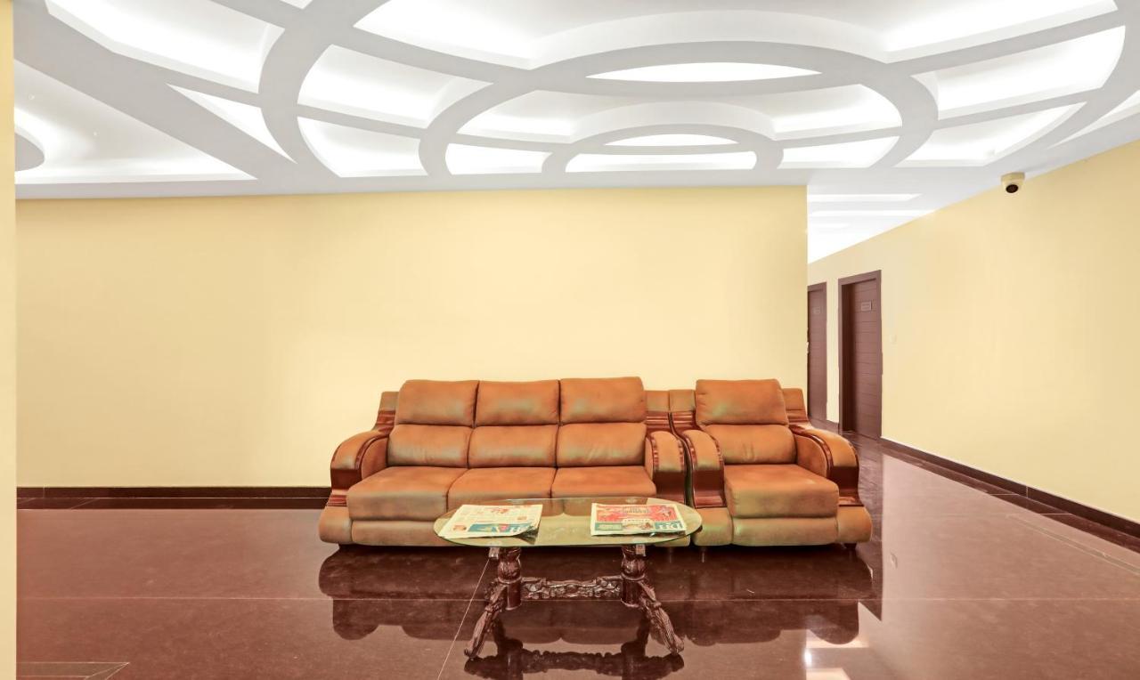 Treebo Doha King Hotel Madikeri Ngoại thất bức ảnh