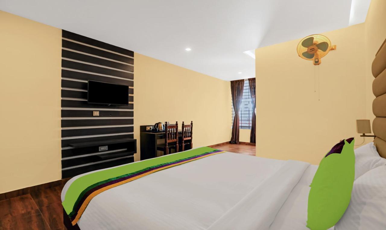 Treebo Doha King Hotel Madikeri Ngoại thất bức ảnh