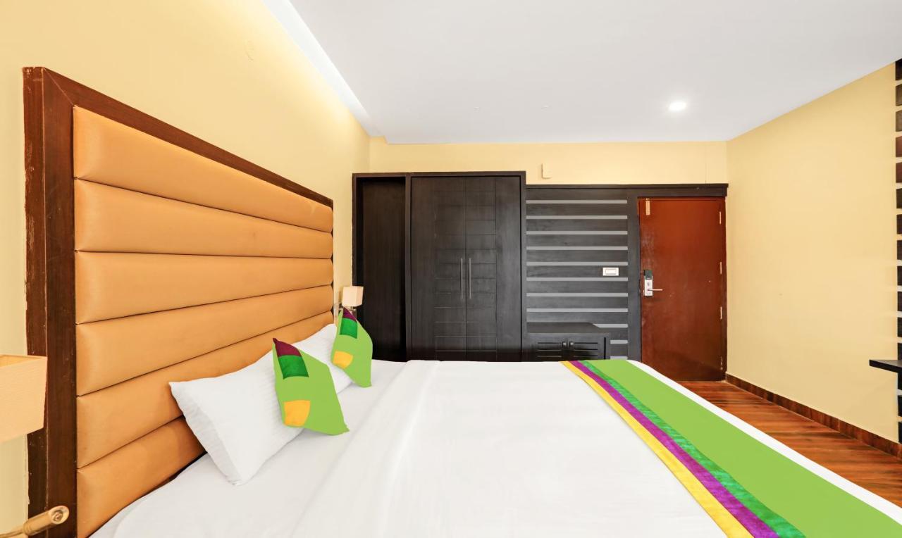 Treebo Doha King Hotel Madikeri Ngoại thất bức ảnh